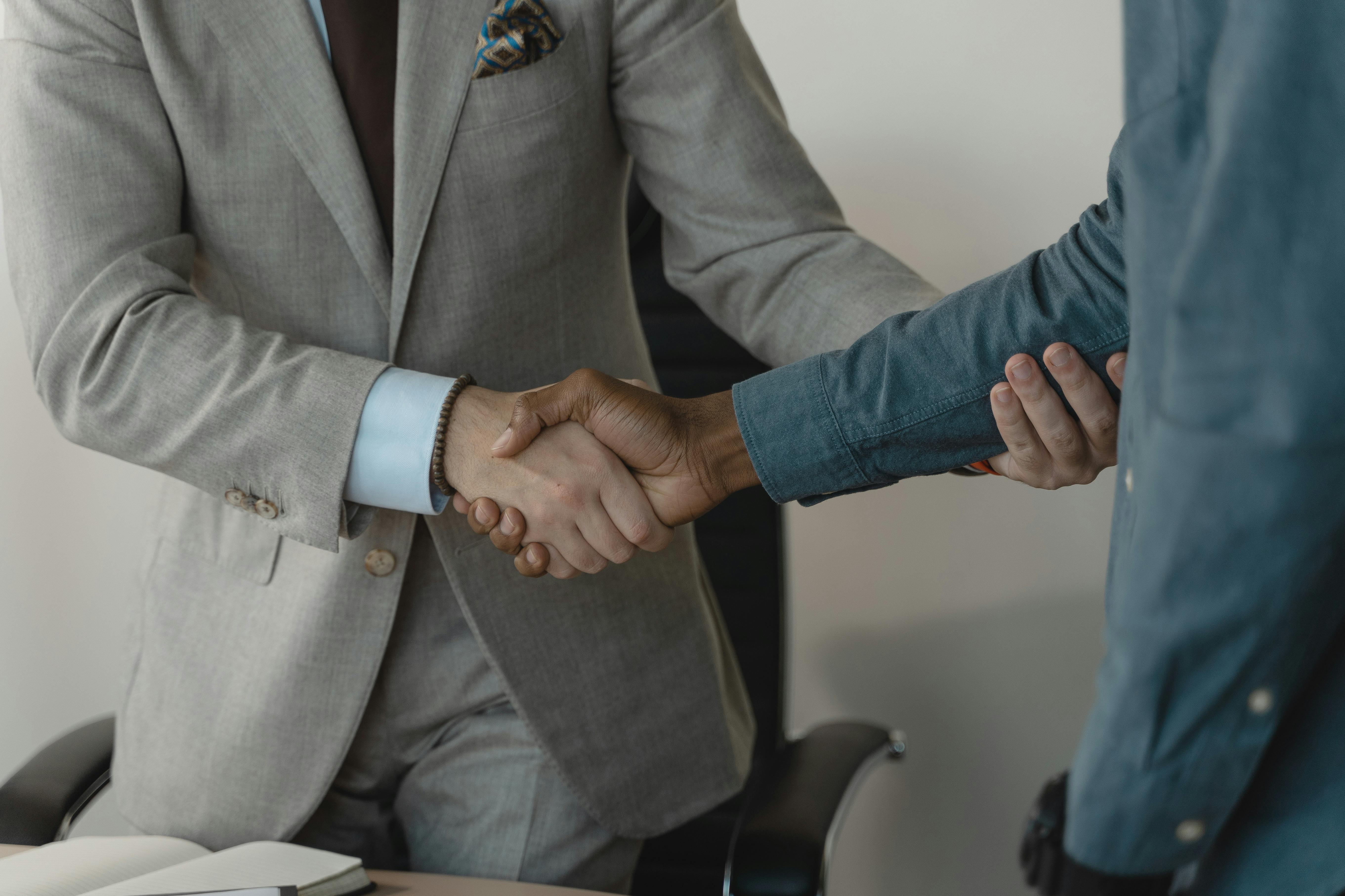 Negociación y propuesta de proyecto con B1 Consulting
